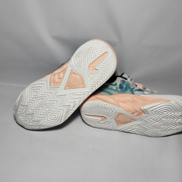 2 pair Nike kyrie 8 unreleased - Picture 6 of 10